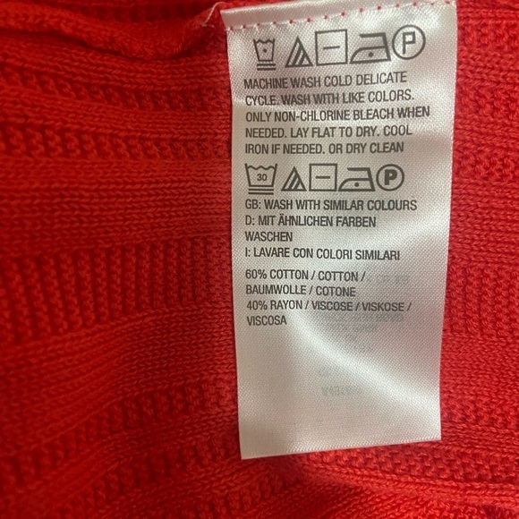 Bridgehampton Isaac Mizrahi women's M sleeveless knit front pocket top w/ fringe - Picture 3 of 5